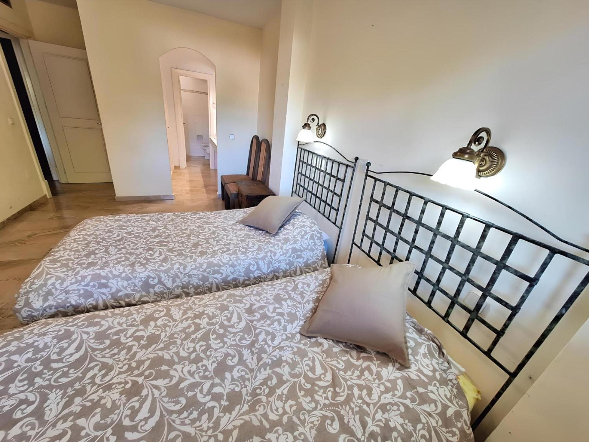 Gorgeous 2Br Apt. W/ Mountain View Puerto Banus Marbella Exterior photo